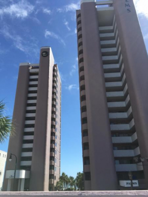  The Palms Resort by Suite at the Beach  Миртл Бич
